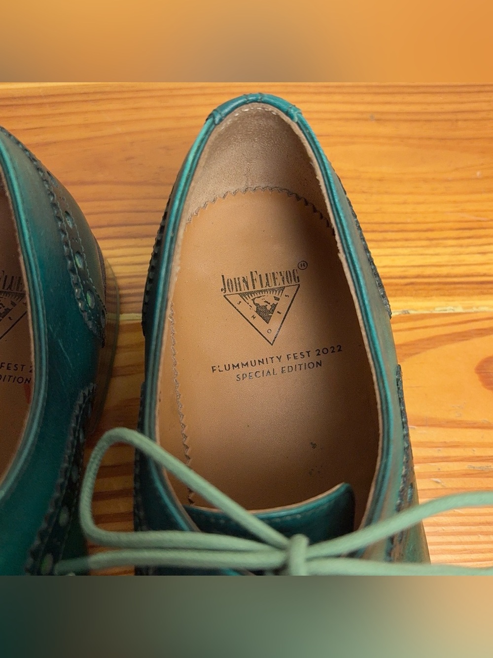 John Fluevog Granville Shoes Men's 8 Turquoise Leather Oxford Brogue Plain Toe - Picture 14 of 16